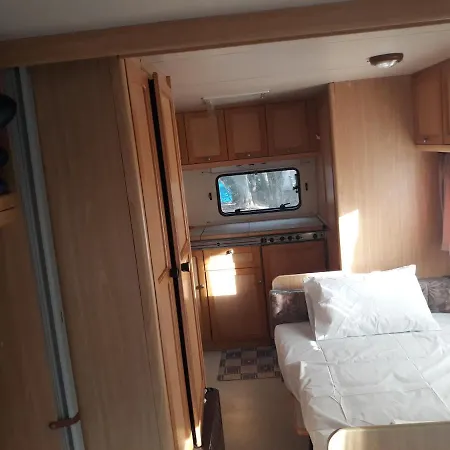 Camping Argostoli キャンプ場